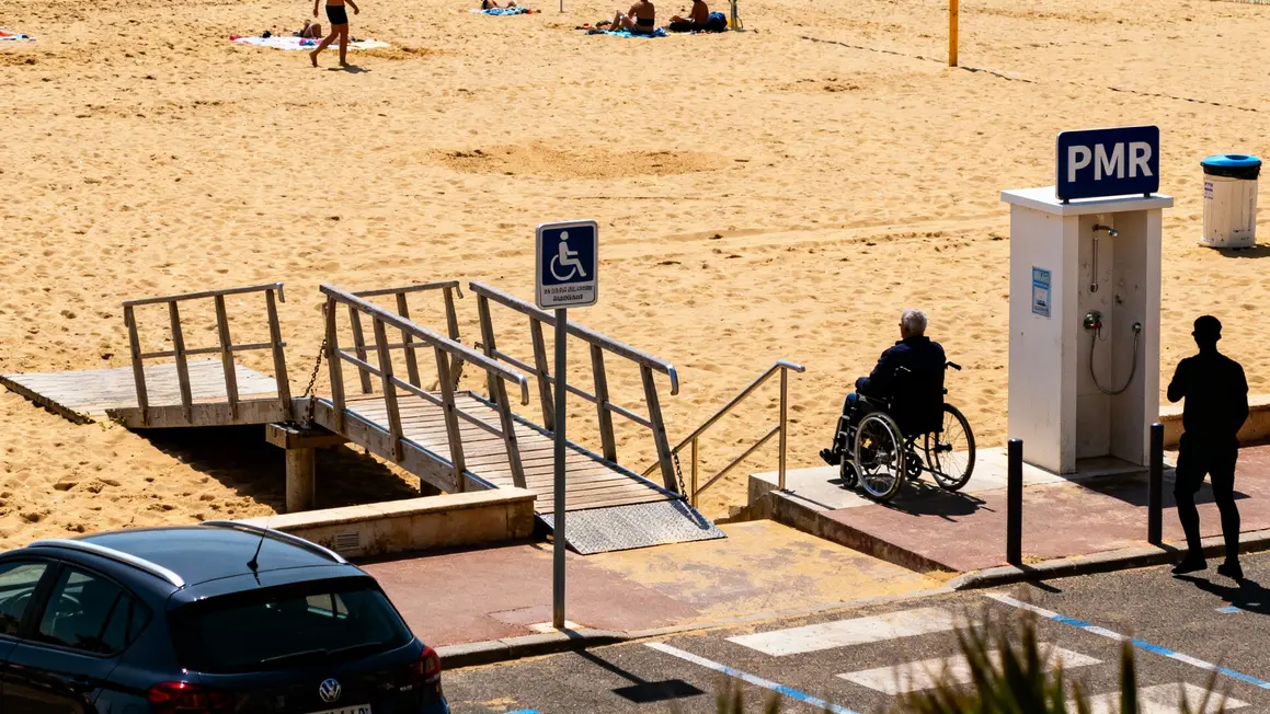 Accessibilité plage de la Vignette ponton fauteuil adapté infrastructures PMR